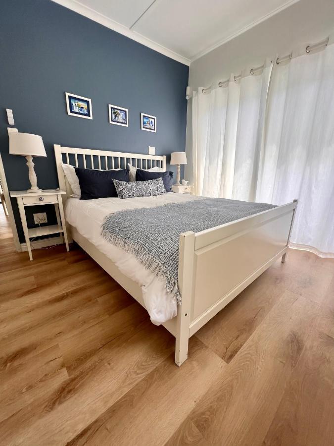 Adorable 2 Bedroom Cottage With Spacious Veranda Херманус Экстерьер фото